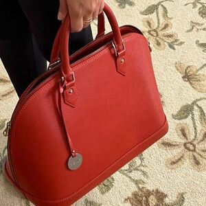 ⚠️Italian Leather Handbag in Rich Scarlet Red Color